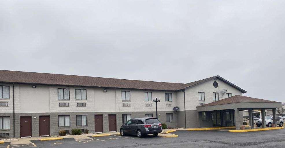 Americas Best Value Inn West Frankfort Exterior photo